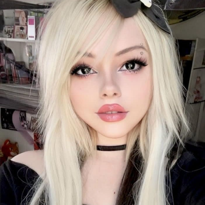 Linn's Dollie Darknight Black Contact Lenses(12 months of use)