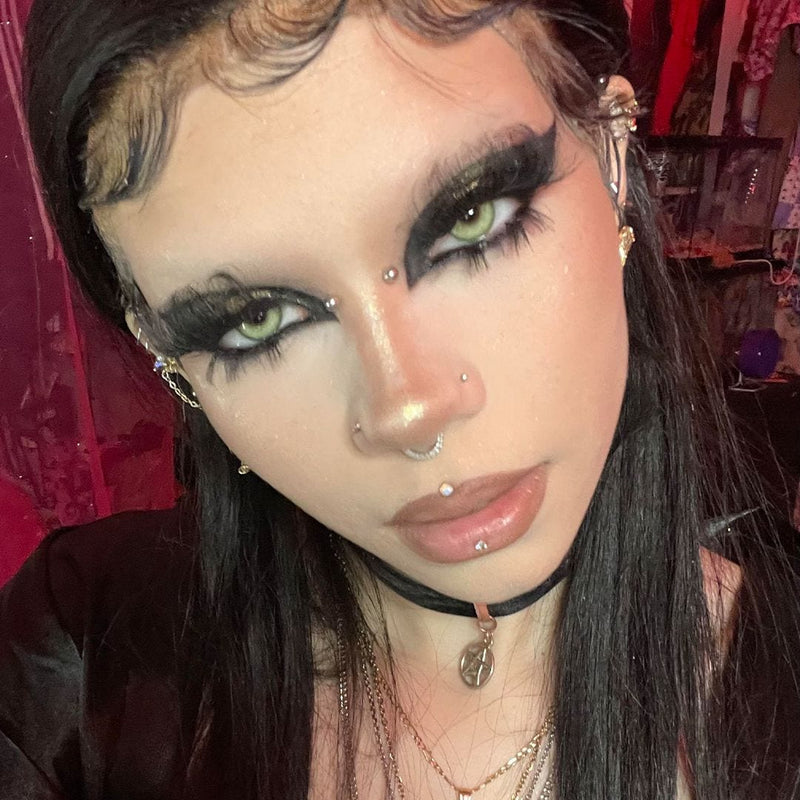 Green Illusion Contact Lenses