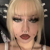 Classy Green Contact Lenses